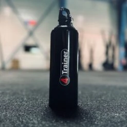 GOURDE ALU 0,75L - Bouchon à Vis Et Mousqueton - 4TRAINER -Aptitude Équipement gourde alu 075l bouchon a vis et mousqueton 4trainer 3